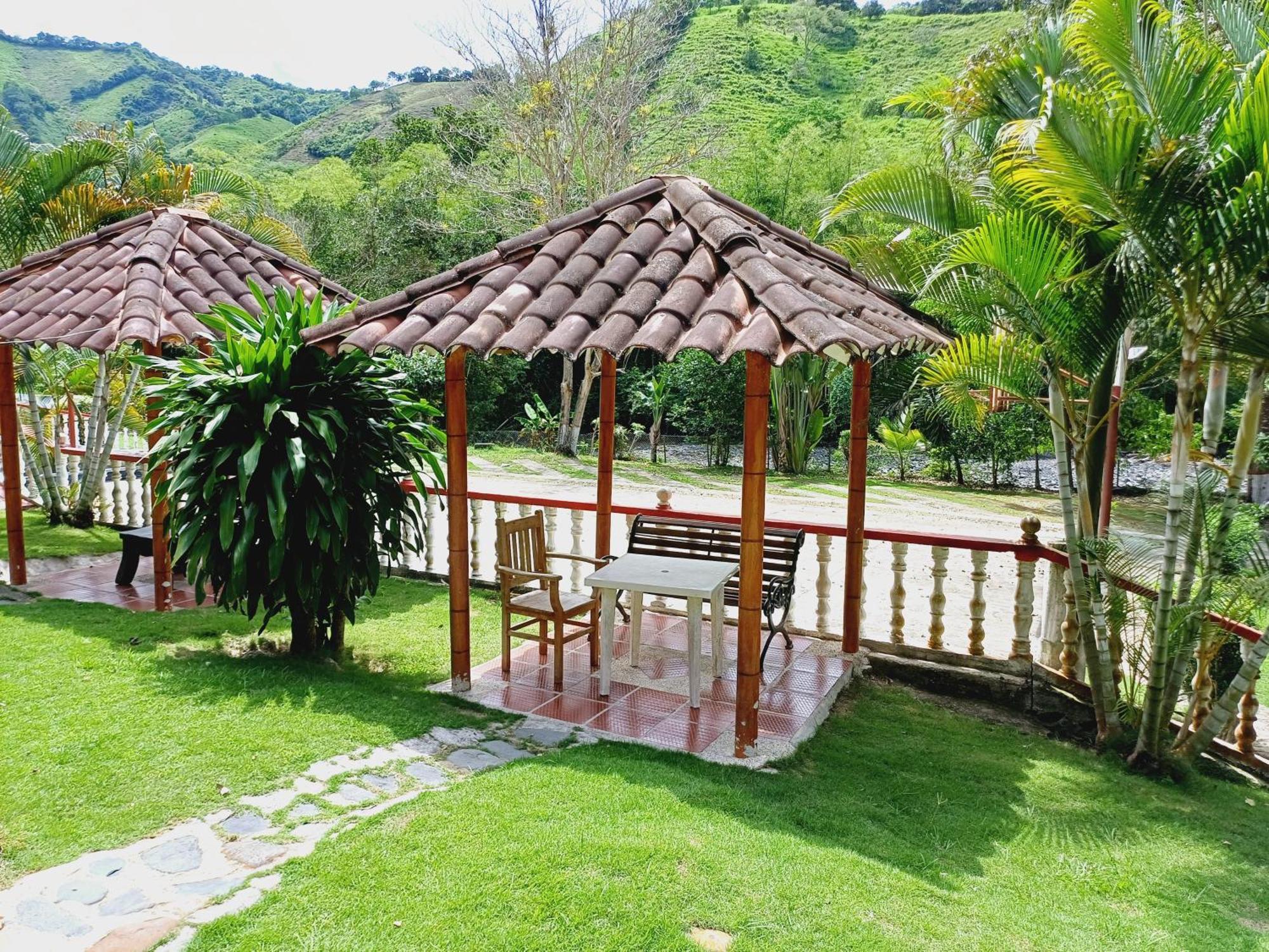 Hotel Campestre La Gaitana Tobia Luaran gambar